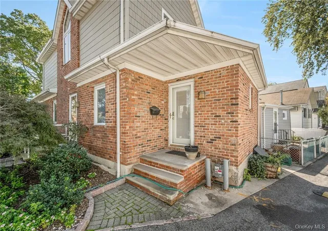 2nd image of 178d Edgewater Park #D, Bronx, NY 10465 | MLS# H6255096
