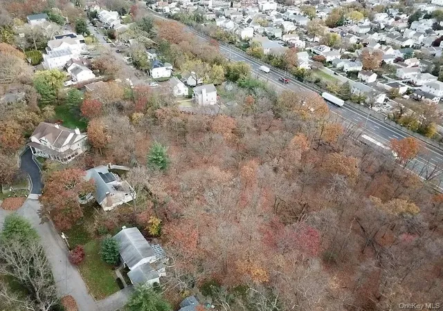 3rd image of 800 Fenimore Rd, Mamaroneck, NY 10543 | MLS# H6255696