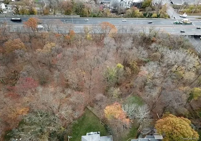 5th image of 800 Fenimore Rd, Mamaroneck, NY 10543 | MLS# H6255696