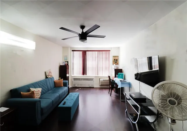 Photo 1 of Sale Pending at 86 16 60th Ave #2N, Elmhurst, NY 11373 | MLS# H6264597 | Listing updated on 2025-03-19
