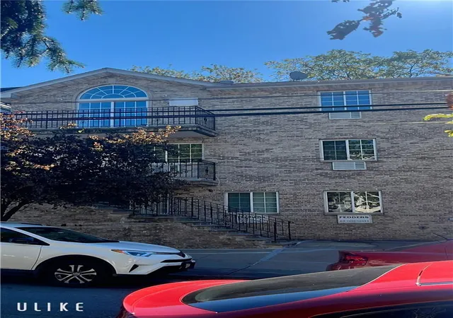 Photo 2 of Sale Pending at 856 Van Nest Ave, Bronx, NY 10462 | MLS# H6265500 | Listing updated on 2024-12-04