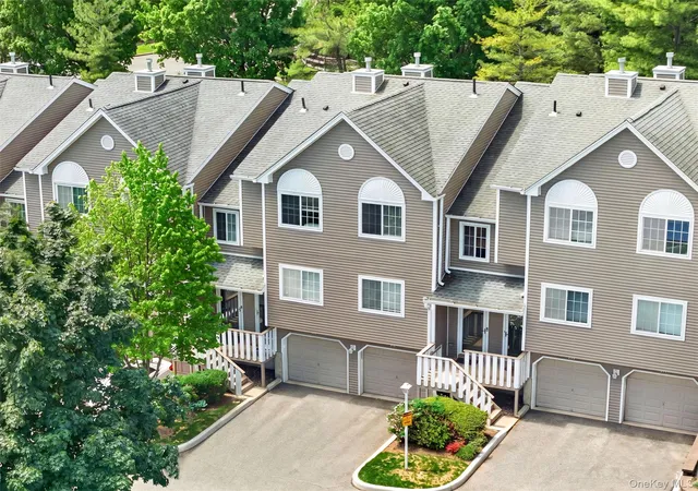 Photo 2 of Condo for sale at 198 Eagle Ridge Way, Clarkstown, NY 10954 | MLS# H6265541 | Listing updated on 2026-09-04