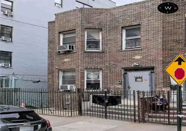 Photo 2 of Sale Pending at 2017 Walton Ave, Bronx, NY 10453 | MLS# H6270364 | Listing updated on 2026-02-02