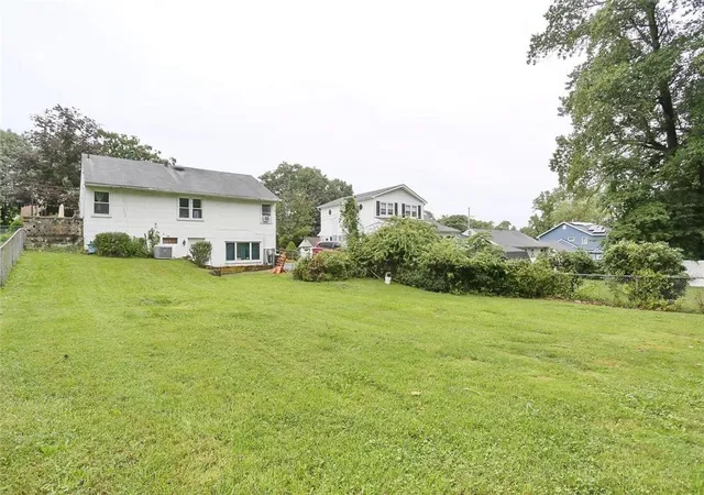 Photo 2 of Sale Pending at 67 Capt Shankey Dr, Garnerville, NY 10923 | MLS# H6271050 | Listing updated on 2024-11-15
