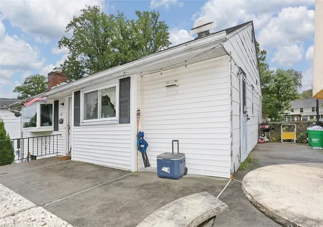 Photo 3 of Sale Pending at 67 Capt Shankey Dr, Garnerville, NY 10923 | MLS# H6271050 | Listing updated on 2024-11-15