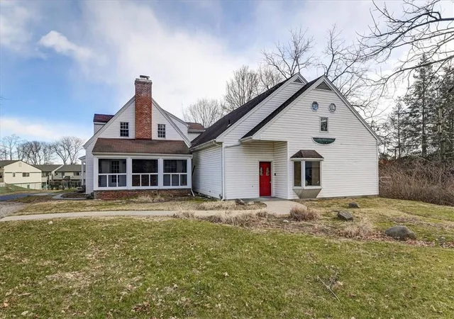 1st image of 40 Route 9w Ave, Congers, NY 10920 | MLS# H6271148