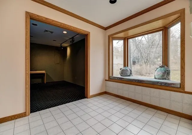 Photo 3 of Sale Pending at 40 Route 9w Ave, Congers, NY 10920 | MLS# H6271148 | Listing updated on 2025-07-15