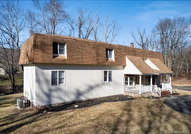 2nd image of 111 Montebello Rd, Suffern, NY 10901 | MLS# H6281376