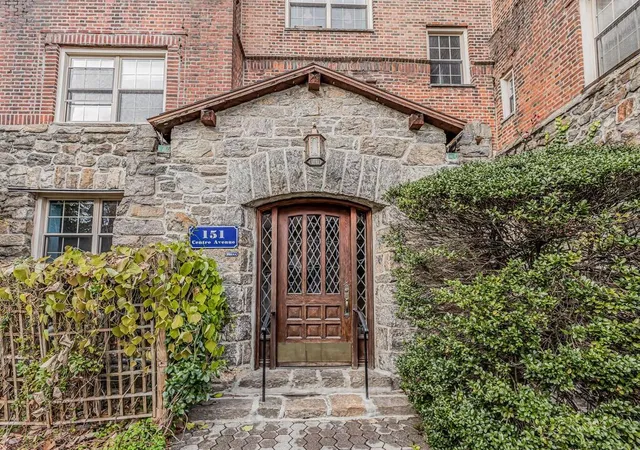 1st image of 151 Centre Ave, New Rochelle, NY 10801