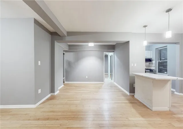 4th image of 800 Grand Concourse Ave, New York, NY 10451