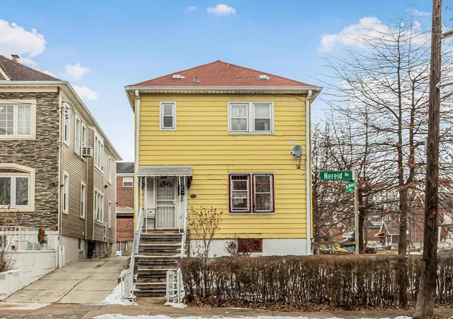 Photo 1 of Sale Pending at 2015 Nereid Ave, Bronx, NY 10466 | MLS# H6286080 | Listing updated on 2024-12-04
