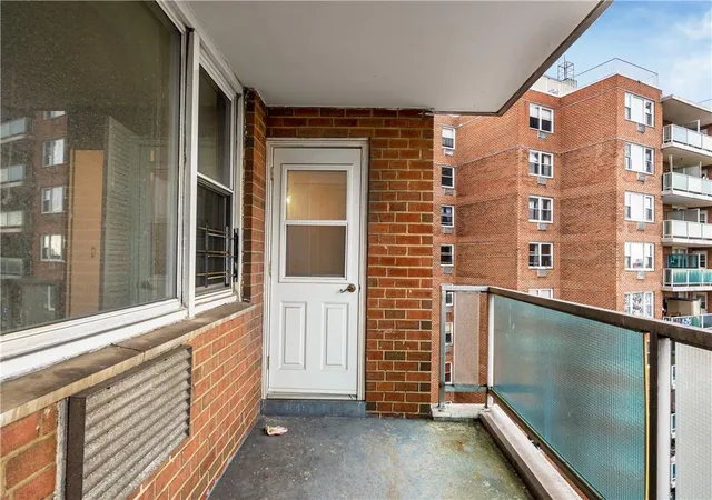 Photo 2 of Sale Pending at 1655 Flatbush Avenue Avenue #B1802, Brooklyn, NY 11210 | MLS# H6291124 | Listing updated on 2024-12-03