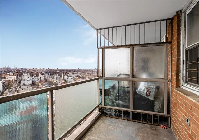 Photo 3 of Sale Pending at 1655 Flatbush Avenue Avenue #B1802, Brooklyn, NY 11210 | MLS# H6291124 | Listing updated on 2024-12-03