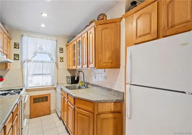 5th image of 525 W 236 St #5B, Bronx, NY 10463 | MLS# H6292011