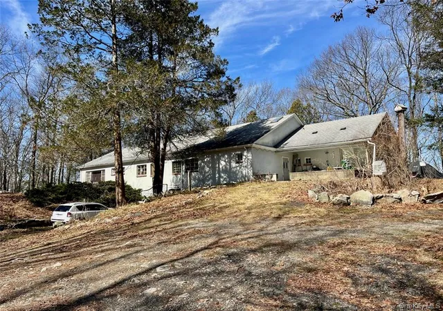 Photo 3 of Single family home for sale at 2215 Greenville Turnpike, Port Jervis, NY 12771 | MLS# H6293486 | Listing updated on 2026-10-01