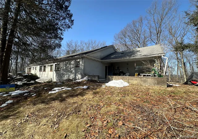 Photo 3 of Single family home for sale at 2215 Greenville Turnpike, Port Jervis, NY 12771 | MLS# H6293486 | Listing updated on 2026-10-08