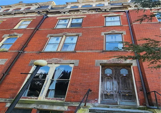 4th image of 4 Eastman Ter, Poughkeepsie, NY 12601