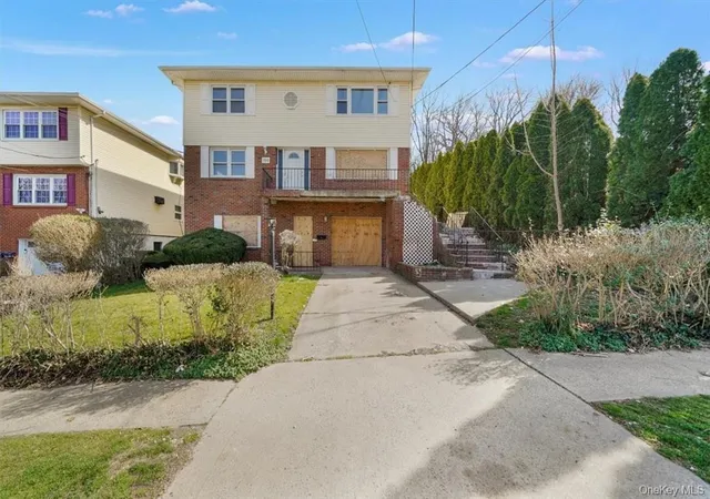 1st image of 150 Park Hill Ave, Yonkers, NY 10701 | MLS# H6295798