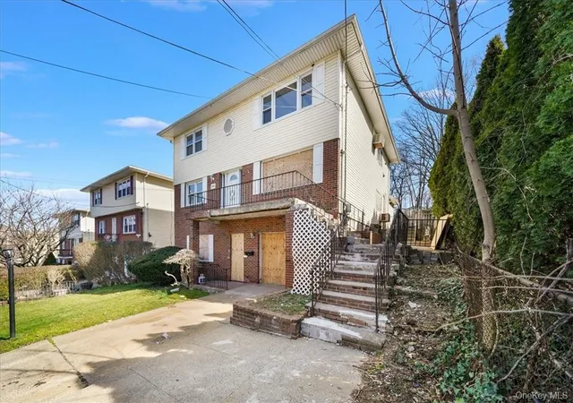 2nd image of 150 Park Hill Ave, Yonkers, NY 10701 | MLS# H6295798