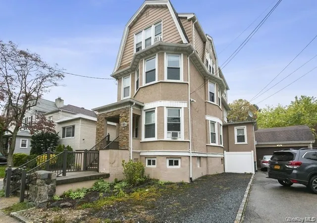 2nd image of 48 Parkway Rd, Eastchester, NY 10708 | MLS# H6298273