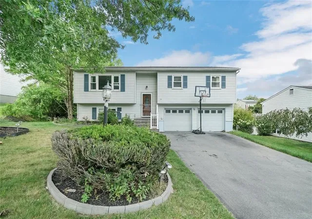 Photo 1 of Sale Pending at 14 Half Hollow Turn, Monroe, NY 10950 | MLS# H6300288 | Listing updated on 2024-11-15