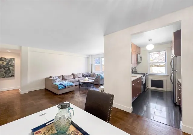4th image of 3725 Henry Hudson Pkwy #2FG, Bronx, NY 10463 | MLS# H6305417