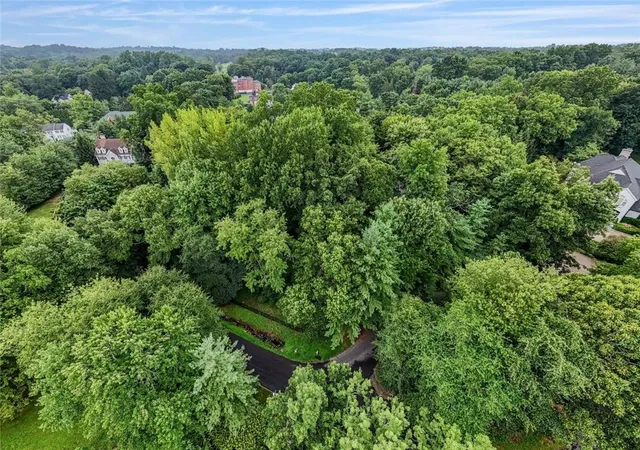Photo 2 of Sale Pending at 29 Beverly Rd, Purchase, NY 10577 | MLS# H6307583 | Listing updated on 2025-08-06