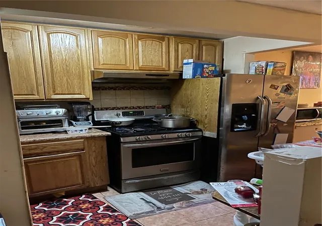 6th image of 919 Mace Ave, New York, NY 10469 | MLS# H6310557