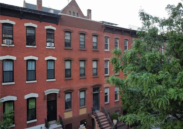 Photo 3 of Sale Pending at 429 E 118th St, New York, NY 10035 | MLS# H6310866 | Listing updated on 2025-04-04
