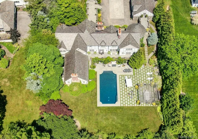Photo 2 of Mansion for sale at 19 Park Dr S, Harrison, NY 10580 | MLS# H6317077 | Listing updated on 2026-06-11