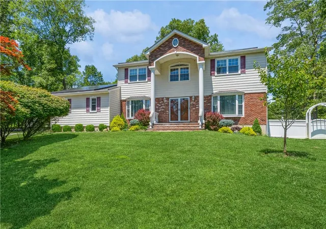 1st image of 31 Brookline Way, New City, NY 10956 | MLS# H6318782