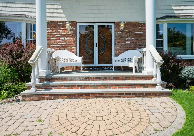 3rd image of 31 Brookline Way, New City, NY 10956 | MLS# H6318782