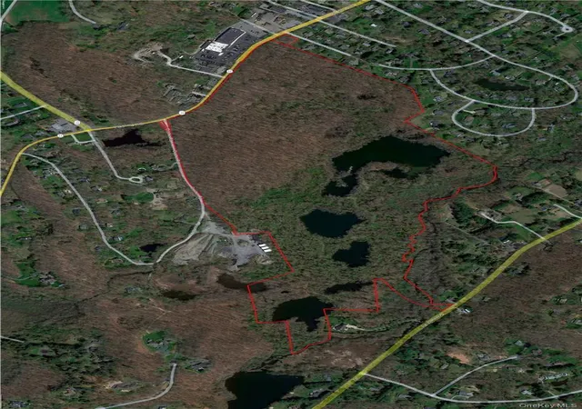 2nd image of 325 361 Old Post Rd, Bedford, NY 10506 | MLS# H6322024