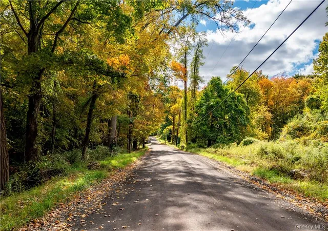 5th image of 325-361 Old Post Rd, Bedford, NY 10506 | MLS# H6322024