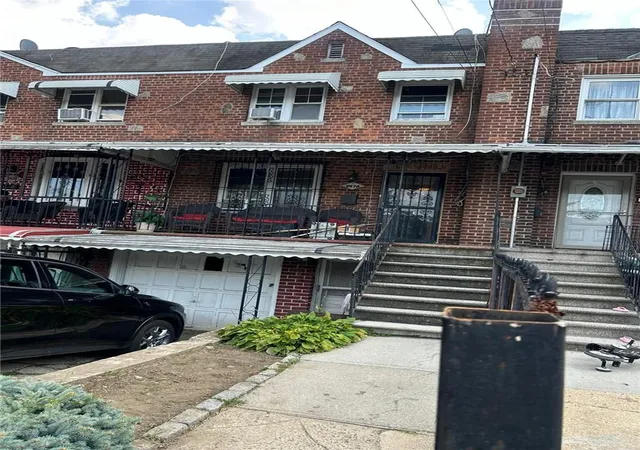 Photo 1 of Sale Pending at 1476 Arnow Ave, Bronx, NY 10469 | MLS# H6325649 | Listing updated on 2026-03-08