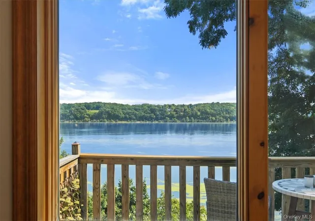 1st image of 422-424 York St, Saugerties, NY 12453 | MLS# H6328288