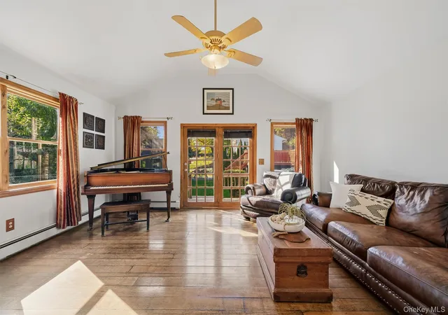 Photo 2 of Single family home for sale at 9 Broad St, New Windsor, NY 12553 | MLS# H6332892 | Listing updated on 2026-10-28