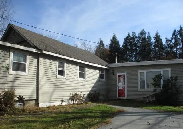 Single Family Residence at 12 Dickerson Pl, Florida, NY 10921 | MLS# H6335073 | | Sold on 2025-03-31