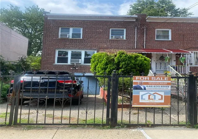 Photo 1 of Sale Pending at 938 E 228th St, Bronx, NY 10466 | MLS# H6335255 | Listing updated on 2025-01-08