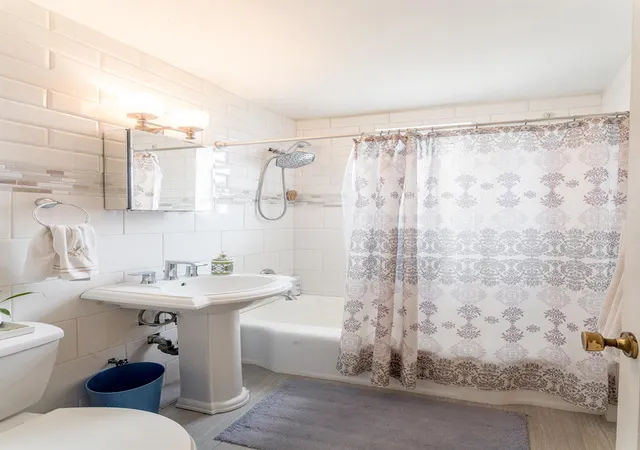 Photo 3 of Sale Pending at 5614 Netherland Ave #5C, Bronx, NY 10471 | MLS# H6335800 | Listing updated on 2025-08-06
