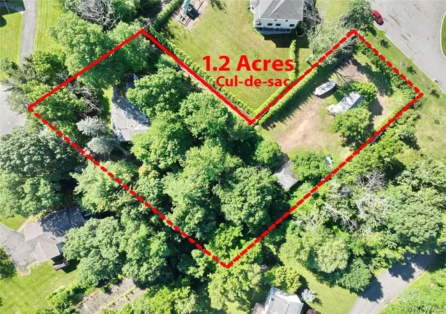 1st image of 1 Charlotte Dr, Spring Valley, NY 10977 | MLS# H6336195