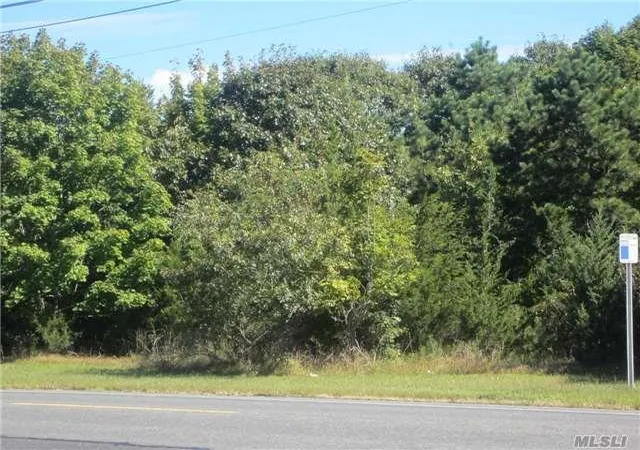 2nd image of 83 Montauk Hwy, Westhampton, NY 11977 | MLS# L2888268