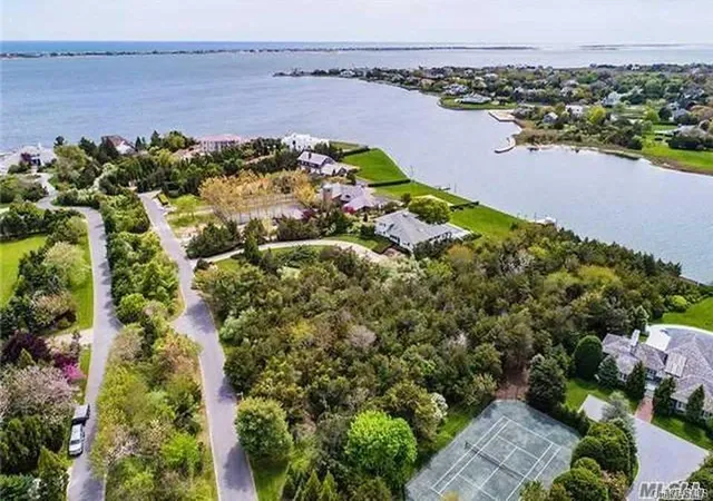 1st image of 11 Pine Tree Ln, Westhampton, NY 11977 | MLS# L3103481