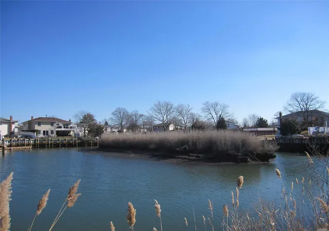 Photo 3 of Land for sale at Island Pl, Seaford, NY 11783 | MLS# L3107575 | Listing updated on 2026-09-15