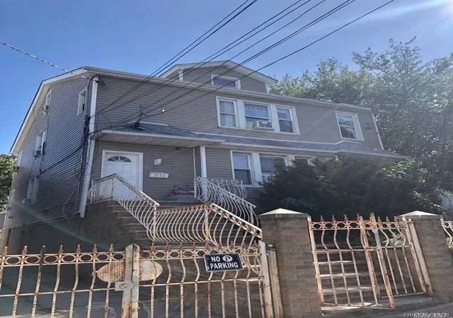 Photo 2 of Sale Pending at 31 15 102 St, East Elmhurst, NY 11369 | MLS# L3170954 | Listing updated on 2024-12-04