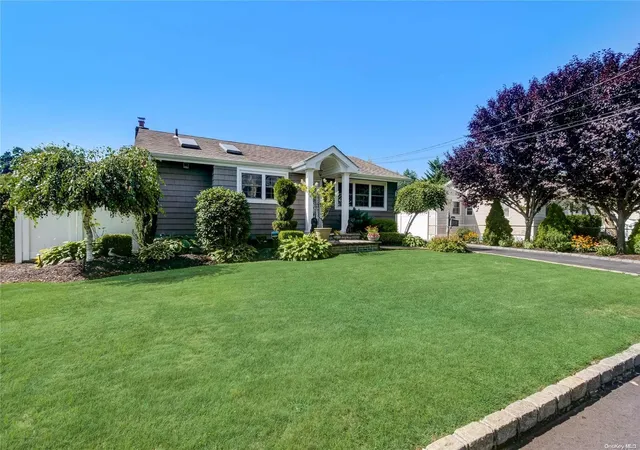 1st image of 86 Claremont Ave, West Babylon, NY 11704 | MLS# L3427459
