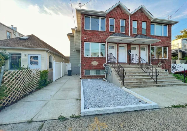 Photo 1 of Sale Pending at 157 09 108th Ave, Jamaica, NY 11433 | MLS# L3430042 | Listing updated on 2024-12-04