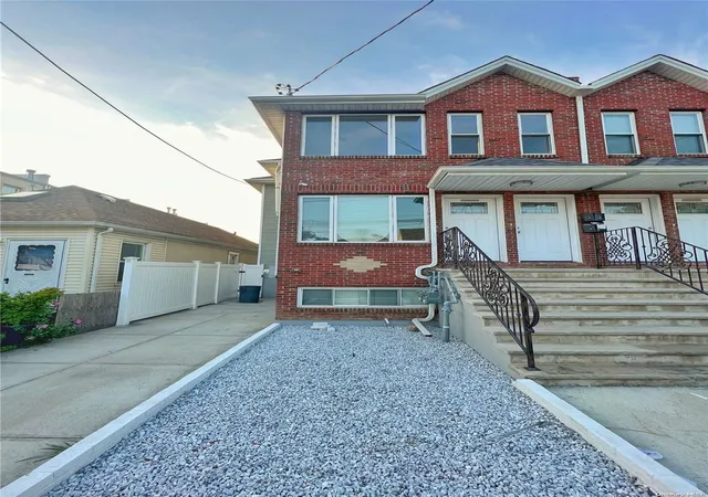 Photo 2 of Sale Pending at 157 09 108th Ave, Jamaica, NY 11433 | MLS# L3430042 | Listing updated on 2024-12-04