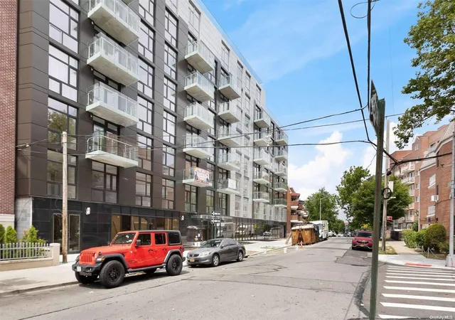 1st image of 65 18 Austin St #2B, Rego Park, NY 11374 | MLS# L3434056