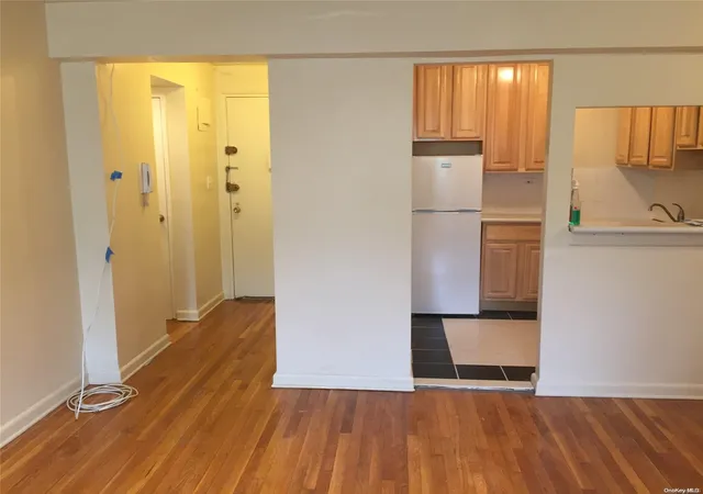 Photo 2 of Sale Pending at 87 70 173rd St #5G, Jamaica, NY 11432 | MLS# L3446259 | Listing updated on 2024-12-06